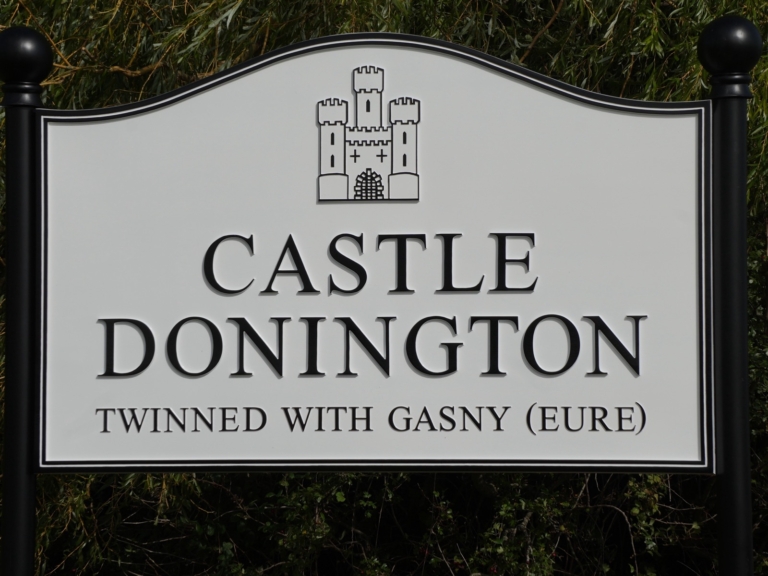Castle Donington village sign